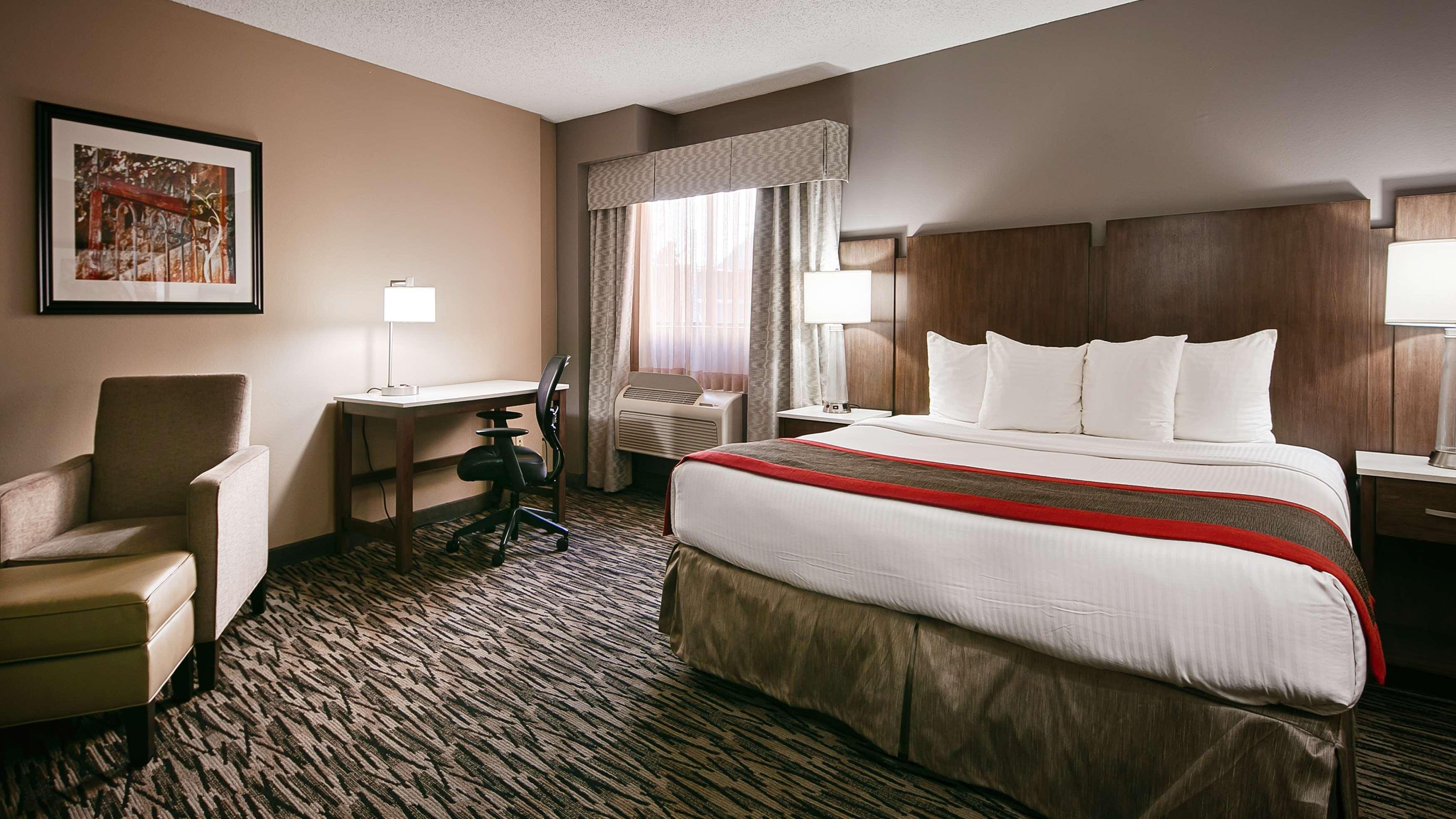 Best Western Los Alamitos Inn & Suites Exterior photo