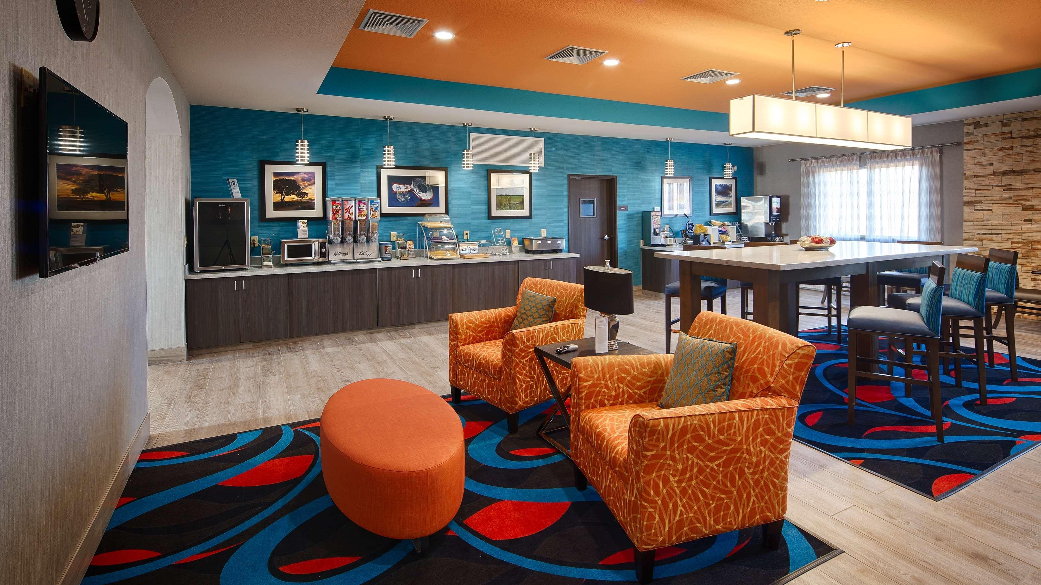 Best Western Los Alamitos Inn & Suites Exterior photo